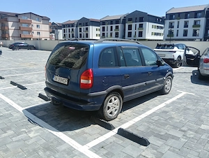 Opel Zafira 2002 - imagine 2