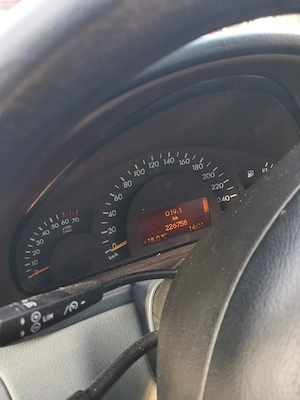 Mercedes c180 Benzină + GPL  - imagine 2
