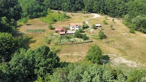 Teren + casă de vânzare pe Valea Gepisului loc Grosi - imagine 4