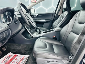 Volvo XC60 - imagine 15