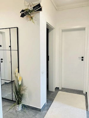 Vând apartament două camere, balcon, terasă si loc de parcare- confort urban Sălaj, sectorul 5  - imagine 5