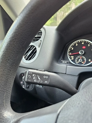 VW Tiguan 1.4TSI 4Motion Navigatie DubluClima SenzoriParcare Bluethoot ÎncălzireScaune PilotAuto  - imagine 15