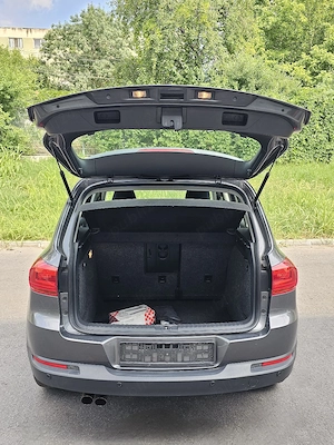 VW Tiguan 1.4TSI 4Motion Navigatie DubluClima SenzoriParcare Bluethoot ÎncălzireScaune PilotAuto  - imagine 7