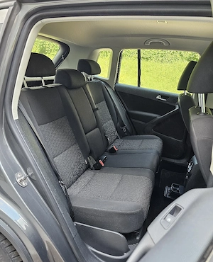 VW Tiguan 1.4TSI 4Motion Navigatie DubluClima SenzoriParcare Bluethoot ÎncălzireScaune PilotAuto  - imagine 12