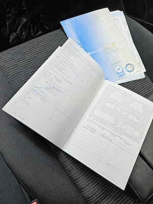 VW Tiguan 1.4TSI 4Motion Navigatie DubluClima SenzoriParcare ÎncălzireScaune PilotAuto Euro5  - imagine 20