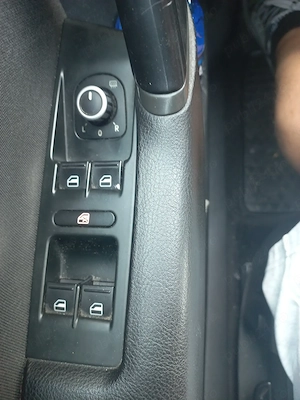 Vând vw passat b7 dsg 2.0 tdi combi 2013 - imagine 6