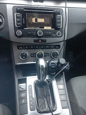 Vând vw passat b7 dsg 2.0 tdi combi 2013 - imagine 9