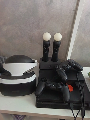 De vânzare PlayStation 4