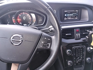 Volvo V40 2018 primul proprietar - imagine 7
