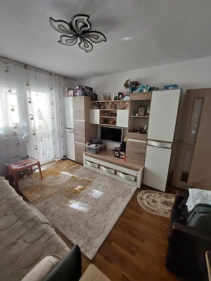 Persoana fizica vand apartament 3 camere - imagine 7