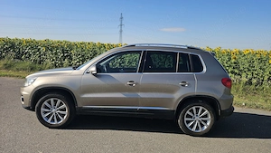 Volkswagen Tiguan 2.0 TDI 177 CP 4Motion   Intretinut exemplar, gata de drum! - imagine 2