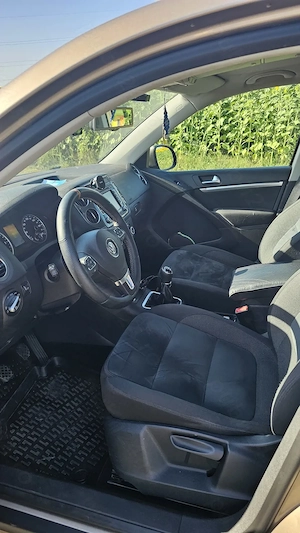 Volkswagen Tiguan 2.0 TDI 177 CP 4Motion   Intretinut exemplar, gata de drum! - imagine 8