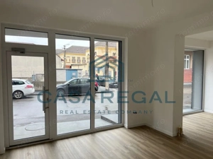 Spatiu comercial nou, zona Pietei Decebal - 45mp utili - imagine 2