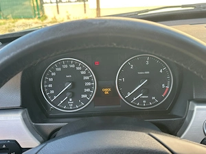 BMW SERIA 3 E90 318d - LCI - 2010 - 259.000 KM - imagine 8