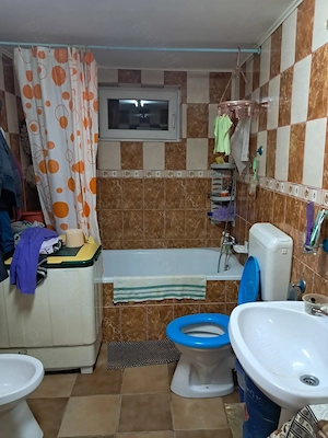 Casă de vânzare in Ghimpați - imagine 3