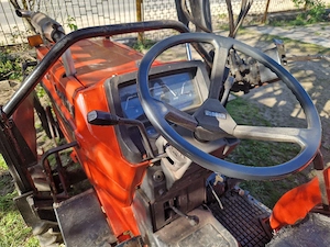 kubota cu încărcător frontal  - imagine 2