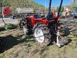 kubota cu încărcător frontal  - imagine 5