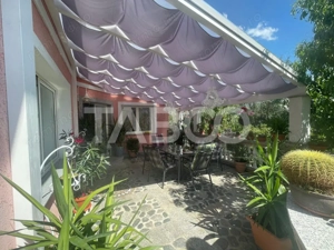 Casa deosebita  de vanzare 453 mp utili si curte 528 mp in Avrig - imagine 20