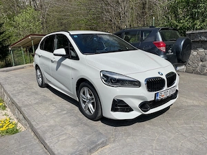 BMW 225xe, plug in hibrid, an 2  km, cumparata de la Bavaria Baneasa
