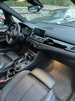 BMW 225xe, plug in hibrid, an 2  km, cumparata de la Bavaria Baneasa - imagine 9