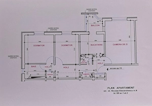 Apartamant 3 camere  vanzare