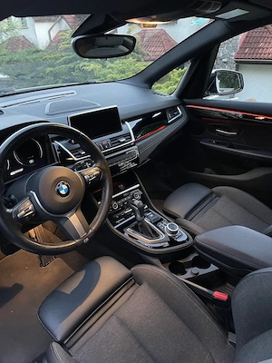 BMW 225xe, plug in hibrid, an 2  km, cumparata de la Bavaria Baneasa - imagine 6