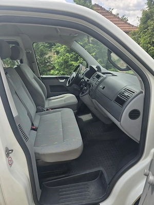 Volskwagen Transporter T5 1.9 TDI - imagine 9