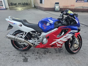 honda cbr f4 600cc 110hp - imagine 5