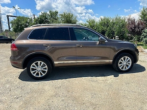 VW Touareg variante doar cu BMW - imagine 6