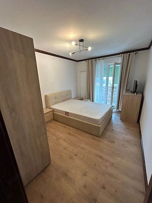De inchiriat apartament cu 3 camere, ultracentral, mobilat și utilat, mobilat de calitate - imagine 13