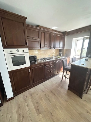 De inchiriat apartament cu 3 camere, ultracentral, mobilat și utilat, mobilat de calitate - imagine 12