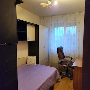 Vând apartament 3 camere, mobilat, 60 mp, 74000 euro, vizavi de Hotel Select - imagine 5