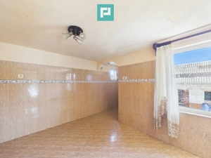 Casă cu 4 camere în Bujac - imagine 10