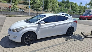 Vand Hyundai Elantra 1.6 GPL în stare foarte bună