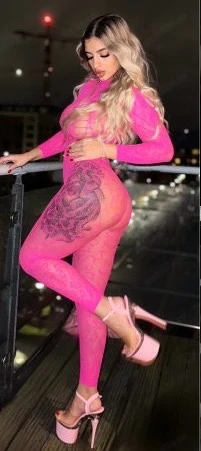 Doar deplasari!! Rebeca noua in oras sexy hott!! 