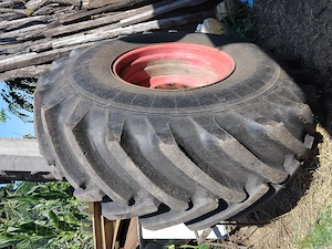 Anvelopa 610-665 (23.1-26) 