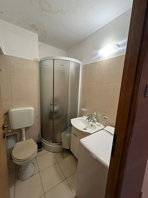 Închiriez Garsoniera 