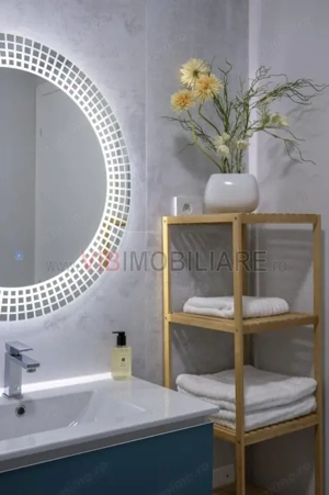 Titanic White, apartament lux, vedere frontala la mare - imagine 11