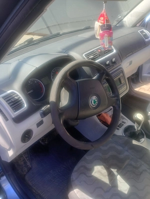 Vând Skoda Fabia 2 - imagine 2