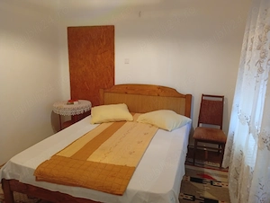 Inchiriez 2 camere pe timp de vara  - imagine 2