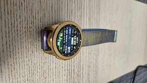 Samsung Galaxy Watch 42 mm (SM-R810)   stare foarte bună + curea metalică magnetică + încărcător