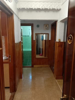 Inchiriez apartament 3 camere
