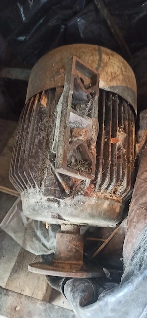Moara de măcinat  cereale cu motor electric trifazat Sau fără motor  - imagine 4