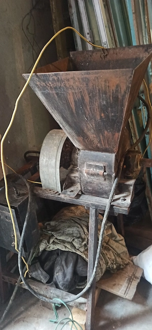 Moara de măcinat  cereale cu motor electric trifazat Sau fără motor  - imagine 5
