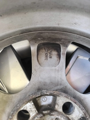 Jante aliaj R15 Mazda 2 originale Ronal 6.0JX15H2 ET52,5 - imagine 4