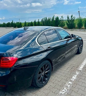 BMW F30 2012 2.0D 143 cp euro5 automat luxury - imagine 2