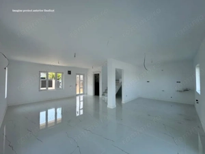 Casa individuala Pantelimon, 4 camere, 3 bai, curte libera, zona in dezvoltare - imagine 2