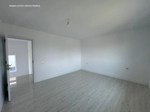 Casa individuala Pantelimon, 4 camere, 3 bai, curte libera, zona in dezvoltare - imagine 14