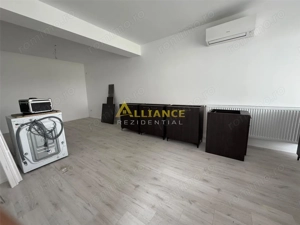 DUPLEX - 4 CAMERE 3 BAI - GATA DE MUTAT