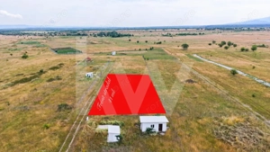 Teren cu priveliște spectaculoasă spre Munții Făgăraș-  Valea Avrigului